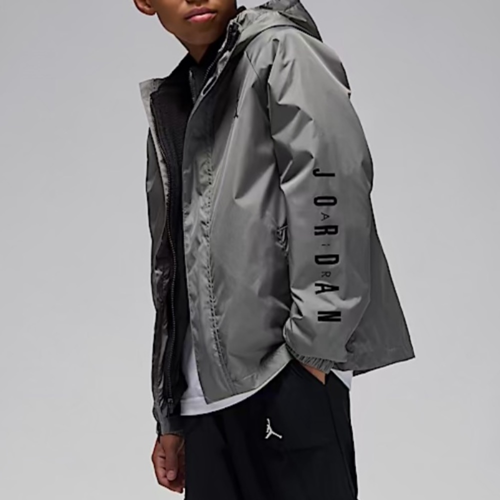 NWT Jordan Kids Jordan 3 in 1 System Long-Sleeve Green Raincoat Jacket